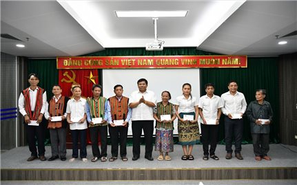 Thứ trưởng Y Thông gặp mặt Đoàn đại biểu người có uy tín trong đồng bào dân tộc thiểu số tỉnh Quảng Trị