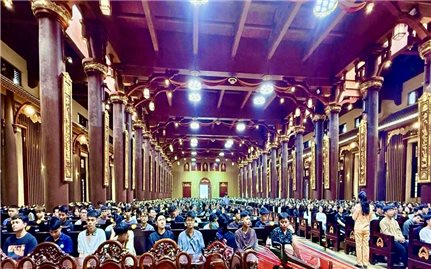 Lan tỏa ý thức chấp hành pháp luật giao thông trong môi trường tu học