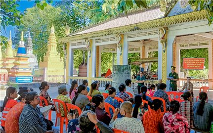 Nâng cao hiệu quả phổ biến pháp luật trong đồng bào Chăm ở Vĩnh Hậu