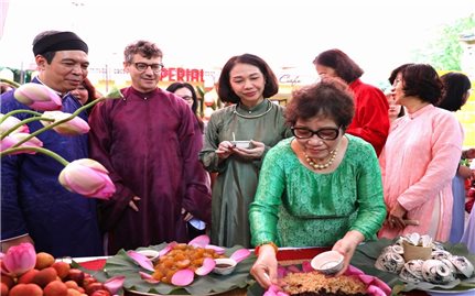 Doan Ngo festival (the Dragon Boat festival) in the spiritual life of the Vietnamese people