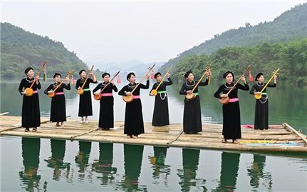 Tình yêu thiên nhiên của người Tày trong các khúc hát Then cổ