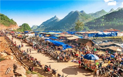 Đi chợ phiên Bắc Hà