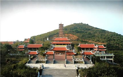 Ngôi chùa có 4 kỷ lục Việt Nam