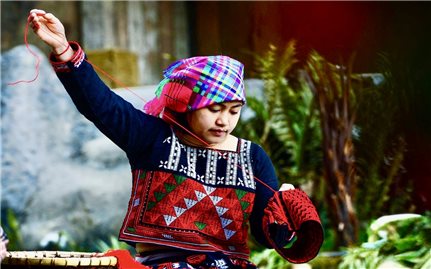 Nghề thêu truyền thống của người Xa Phó