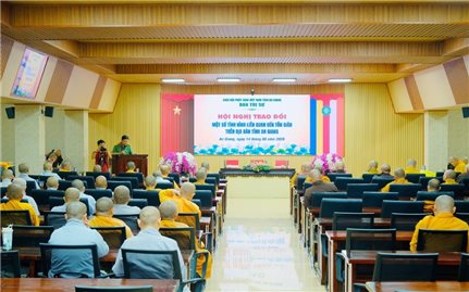 Chư tôn đức tăng ni Giáo hội Phật giáo Việt Nam tỉnh An Giang tham dự Hội nghị trao đổi thông tin tình hình tôn giáo