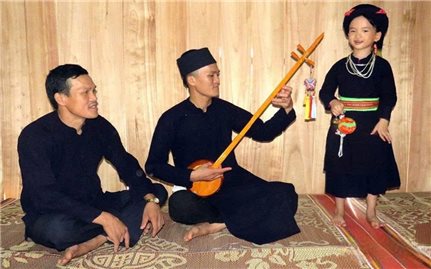 Sức sống của Then dưới mái nhà của nghệ nhân Vãi Văn Tới