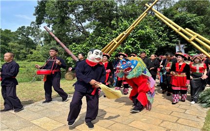 Từ lời khấn mùa màng đến điệu Kỳ Lân của người Nùng