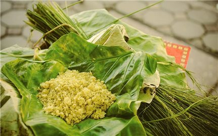 Dịu dàng hương cốm Tú Lệ