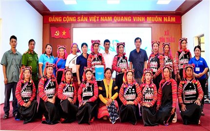 Từ chi hội phụ nữ đến những gia đình số vùng biên