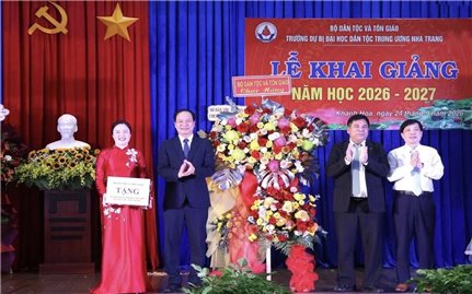 Thứ trưởng Y Thông dự Lễ khai giảng năm học 2026-2027 tại Trường Dự bị Đại học Dân tộc Trung ương Nha Trang