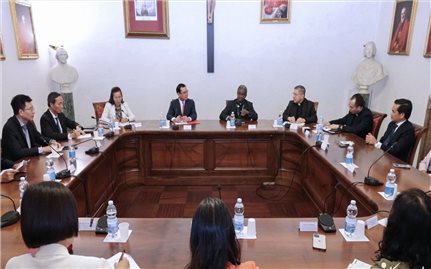 Bộ trưởng Bộ Dân tộc và Tôn giáo thăm, làm việc tại Bộ Truyền giáo của Tòa thánh Vatican