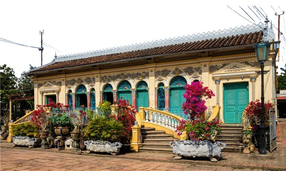 Thăm nhà cổ Bình Thủy