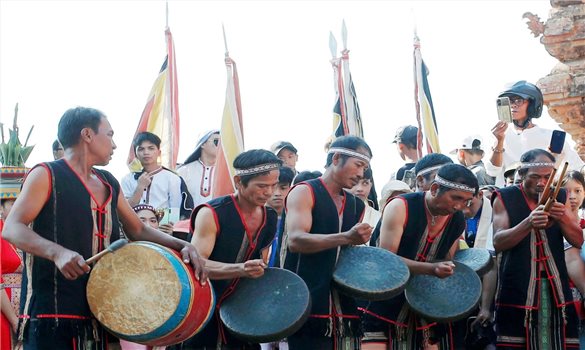 Những bàn tay giữ nhịp mã la