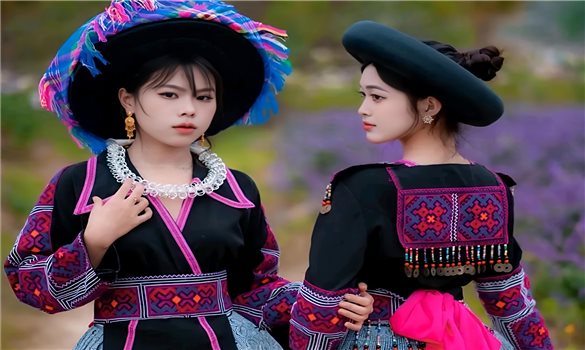 Hmoob Zam Zung - Thương hiệu thời trang của người Mông