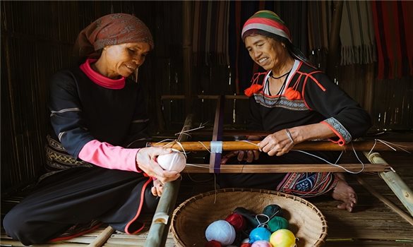 Giữ gìn và phát huy nghề dệt thổ cẩm của các dân tộc thiểu số Tây Nguyên