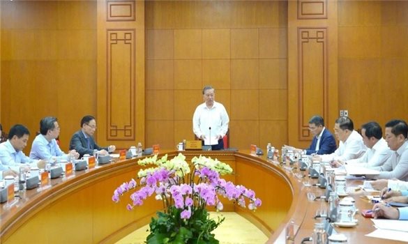 Tổng Bí thư Tô Lâm: Cần có chiến lược cụ thể nhằm tái cơ cấu nền kinh tế