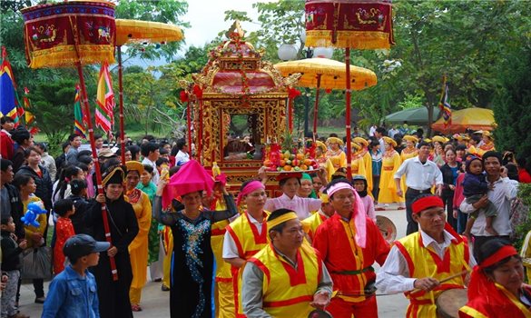 Tìm hiểu tín ngưỡng dân gian trong lễ hội cổ truyền ở Việt Nam