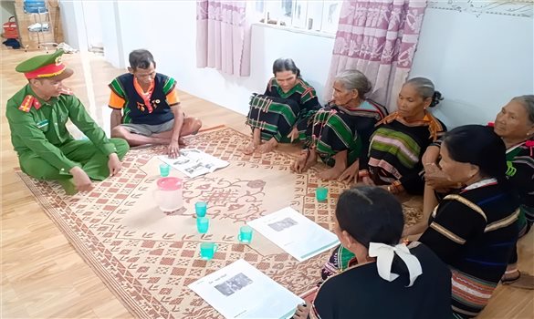 Vai trò của đội ngũ già làng, người có uy tín, chức sắc tôn giáo trong tuyên truyền, phổ biến pháp luật ở Lâm Đồng