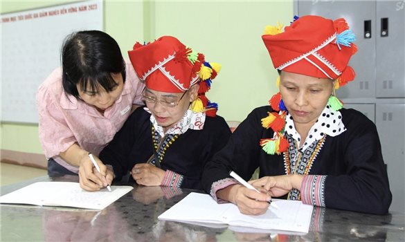 Ánh đèn không tắt từ màn đêm Bảo Hà