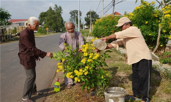 Tín đồ đạo Bửu Sơn Kỳ Hương nêu cao đạo hạnh chung sức xây dựng quê hương