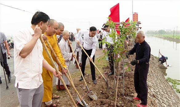 Khi niềm tin tôn giáo hòa cùng lòng yêu nước