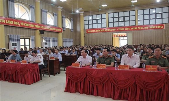 Nâng cao nhận thức pháp luật cho đồng bào Công giáo ở Nam Xang