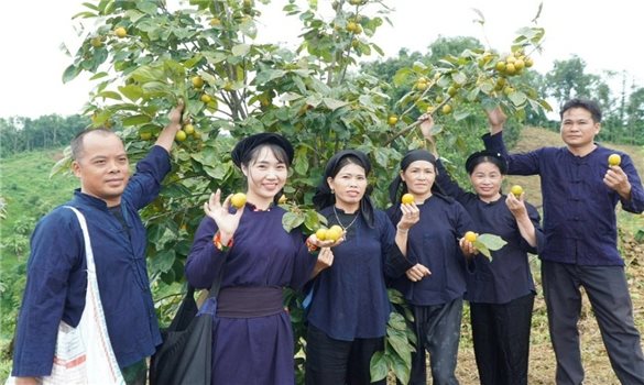 Phụ nữ dân tộc thiểu số khởi nghiệp từ bản sắc văn hóa