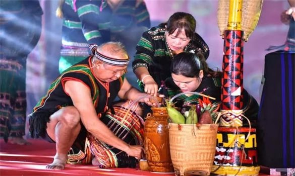 Nghệ nhân H’Brơi với tình yêu văn hóa Mnông