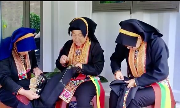 Mũi kim, đường chỉ kết nối và trao truyền văn hóa Dao
