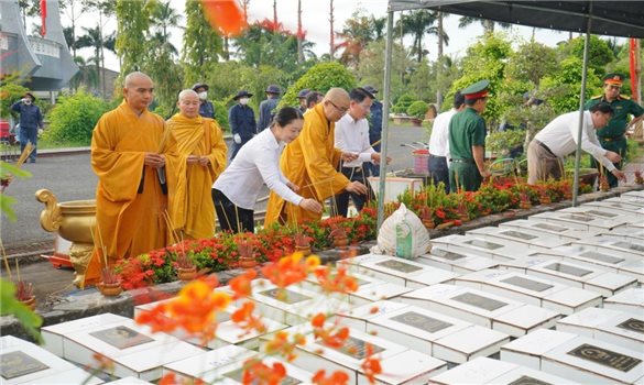 Phật giáo tỉnh Đồng Tháp đồng hành cùng “Chiến dịch 500 ngày đêm” xác định danh tính hài cốt Liệt sĩ