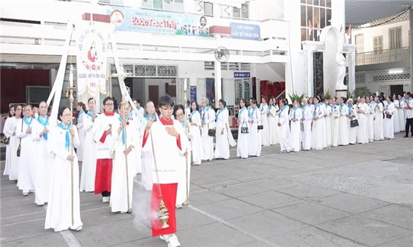 Hội Các bà mẹ Công giáo giáo xứ Nhân Hòa mừng Bổn mạng Đức Maria Trinh Nữ Vương
