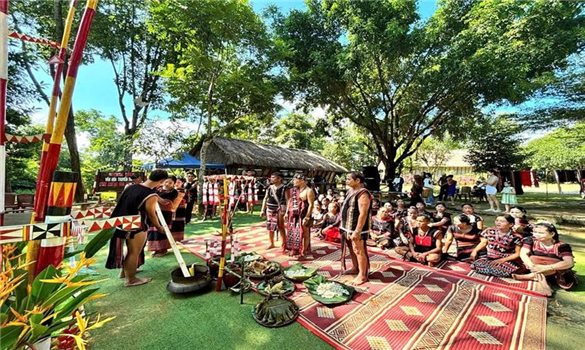 Có một không gian cộng cảm thiêng liêng trong lễ cầu an của người Ba na