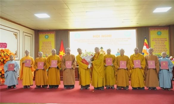 Hội nghị công bố và trao Quyết định chuẩn y nhân sự Ban Trị sự Giáo hội Phật giáo Việt Nam tỉnh Phú Thọ