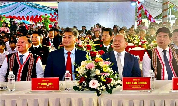 Nơi biên cương, những ngôi trường mới mở ra tương lai