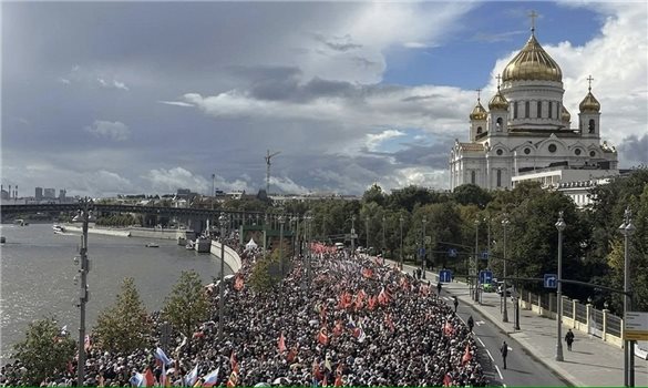 Hơn 100.000 người tham gia cuộc rước lễ tôn giáo tại Thủ đô Moskva, Nga
