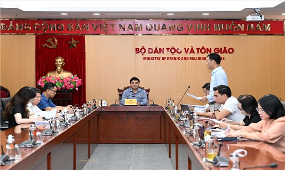 Đẩy nhanh tiến độ tham mưu tổng kết Nghị quyết 24-NQ/TW, xây dựng nền tảng chiến lược mới cho công tác dân tộc