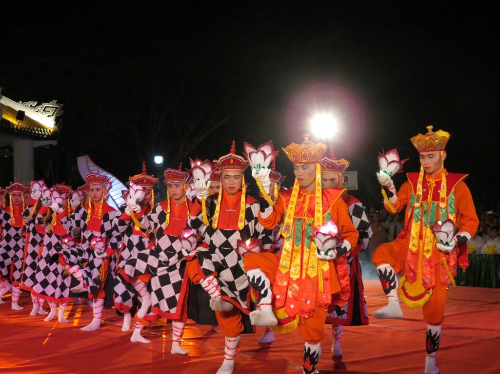 Theo thời gian, lễ nhạc Phật giáo đã đạt tầm kỹ thuật cao trong nền âm nhạc dân tộc