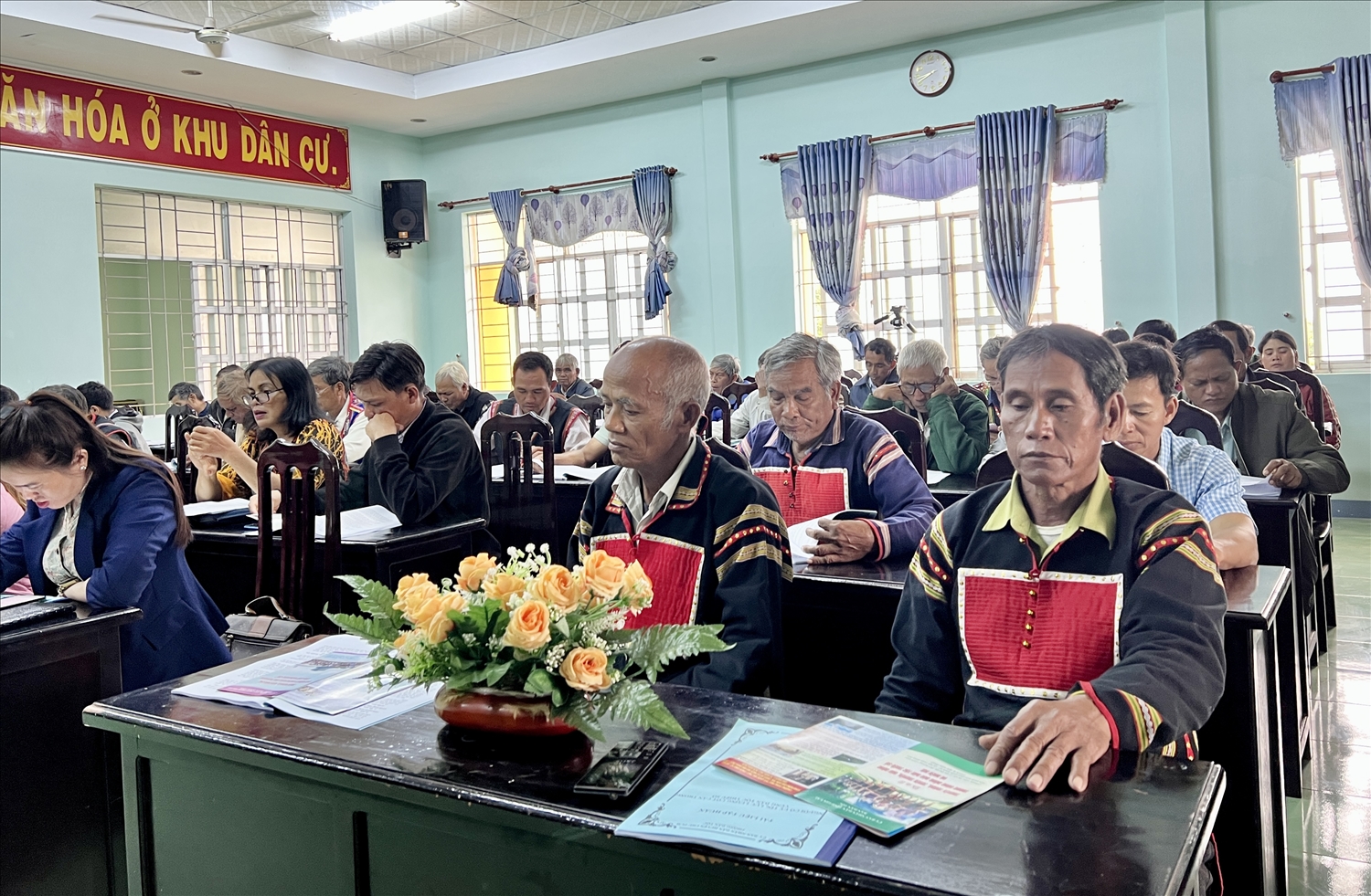 Sở Dân tộc và Tôn giáo tỉnh Gia Lai đã phối hợp các đơn vị triển khai nhiều các lớp tập huấn, buổi tuyên truyền nâng cao nhận thức cho đồng bào DTTS