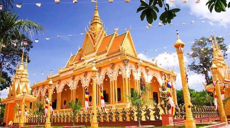 Kiến trúc đặc sắc của một ngôi chùa Phật giáo Nam tông Khmer Nam Bộ - không gian thiêng bảo tồn ngôn ngữ, nghệ thuật truyền thống và ký ức cộng đồng