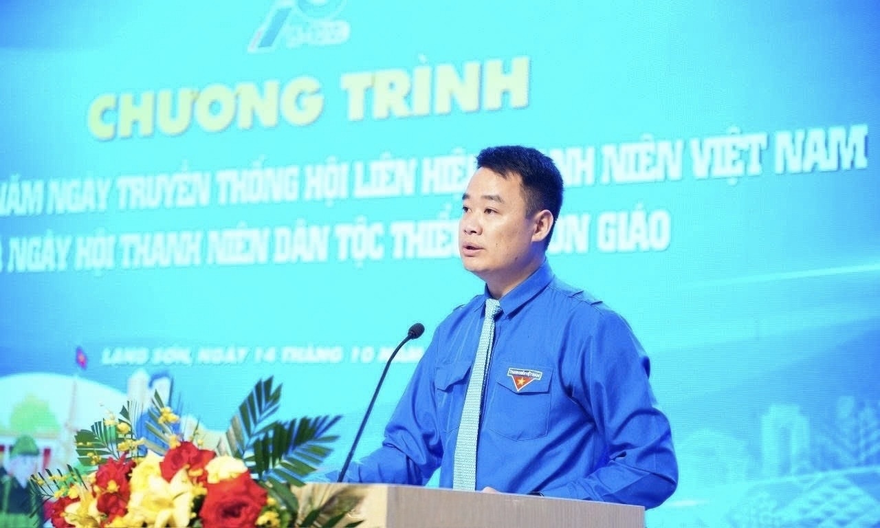Lãnh đạo Tỉnh đoàn Lạng Sơn phát biểu tại Chương trình kỷ niệm 70 năm Ngày truyền thống Hội Liên hiệp Thanh niên Việt Nam và Ngày hội Thanh niên dân tộc thiểu số, tôn giáo