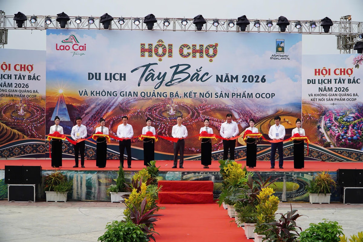 Khai mạc hội chợ