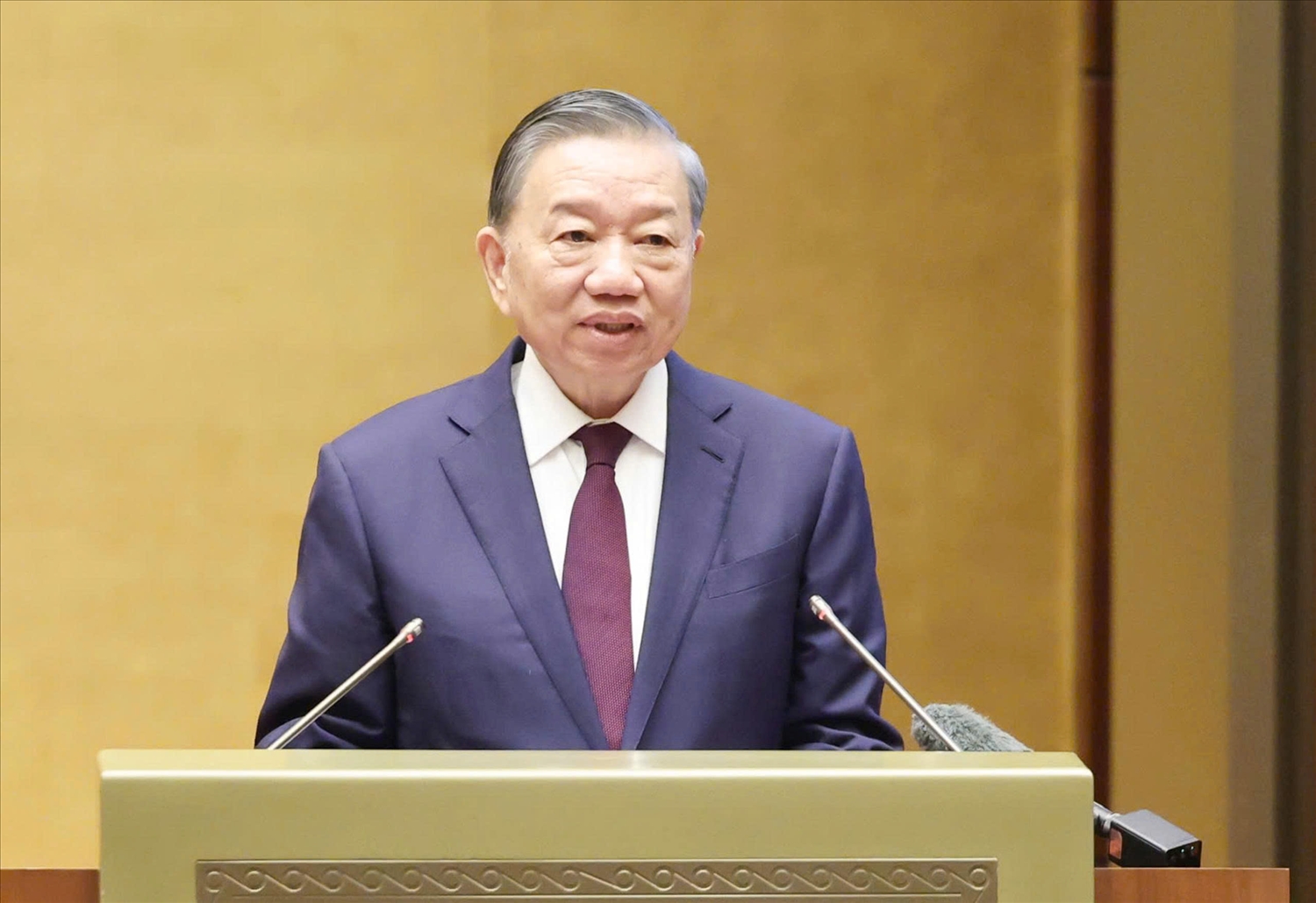 Tổng Bí thư, Chủ tịch nước Tô Lâm phát biểu chỉ đạo Hội nghị toàn quốc quán triệt, triển khai thực hiện Nghị quyết Trung ương 4, sáng ngày 16/10