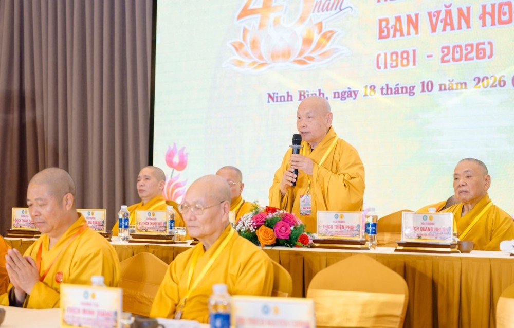 Hòa thượng Thích Thiện Nhơn ban đạo từ tại buổi lễ