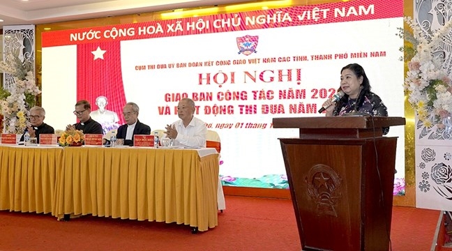 Bà Hồ Thị Cẩm Đào, Phó Bí thư Thành ủy Cần Thơ phát biểu chúc mừng tại Hội nghị