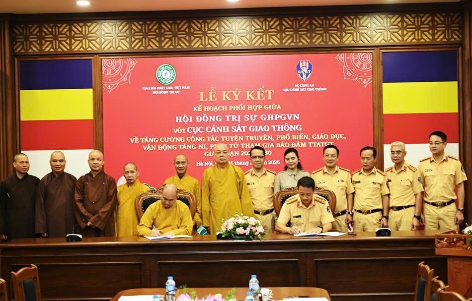 Giáo hội Phật giáo Việt Nam và Cục Cảnh sát giao thông tổng kết 3 năm phối hợp vận động tăng ni, phật tử bảo đảm an toàn giao thông 3