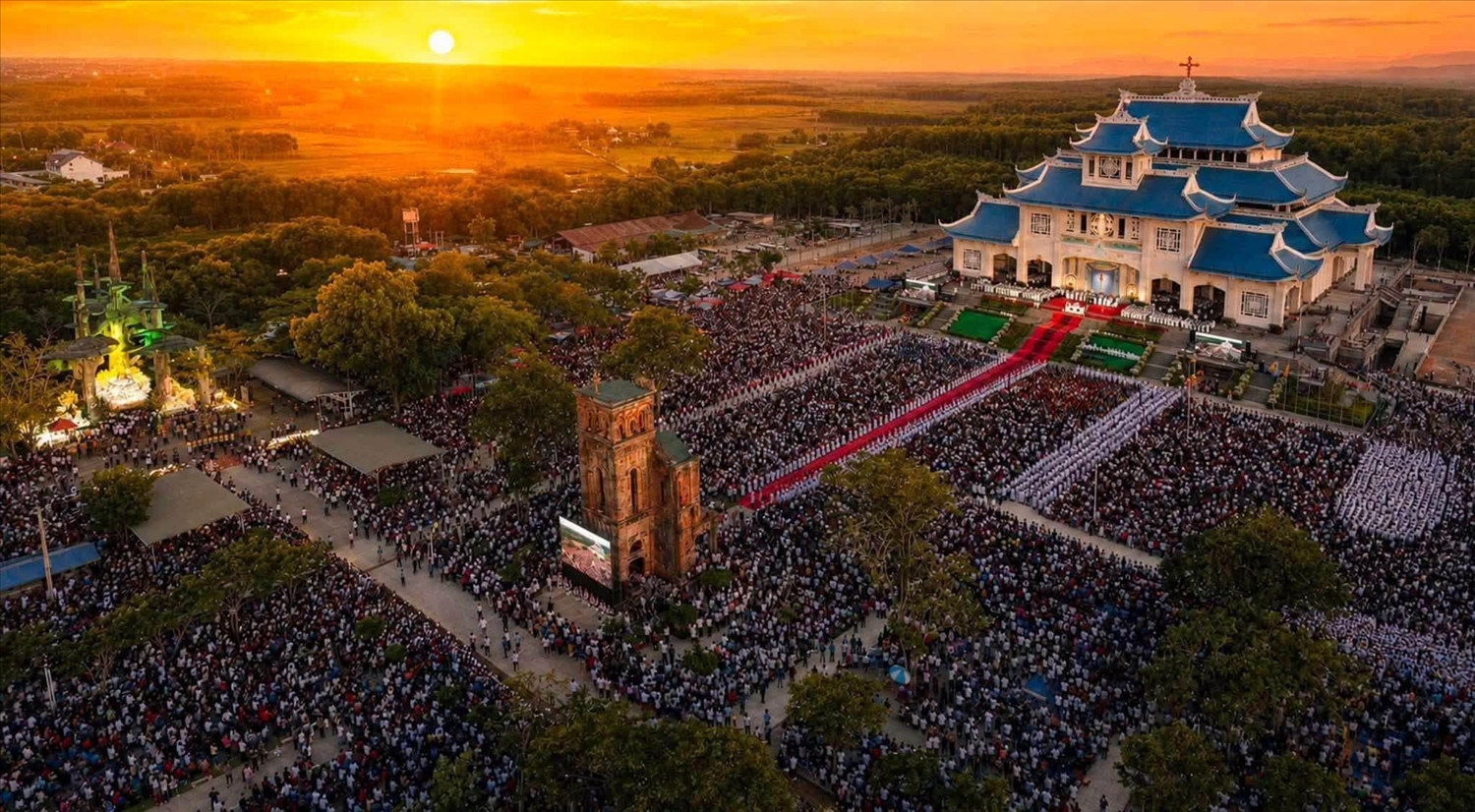 Over the three days of the event, hundreds of thousands of pilgrims gathered to attend the 2026 Lady of La Vang Pilgrimage 