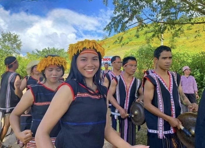Cộng đồng dân tộc Ba na, Gia-rai tỉnh Gia Lai là những chủ thể tiêu biểu trong việc gìn giữ và phát huy giá trị di sản văn hóa cồng chiêng Tây Nguyên