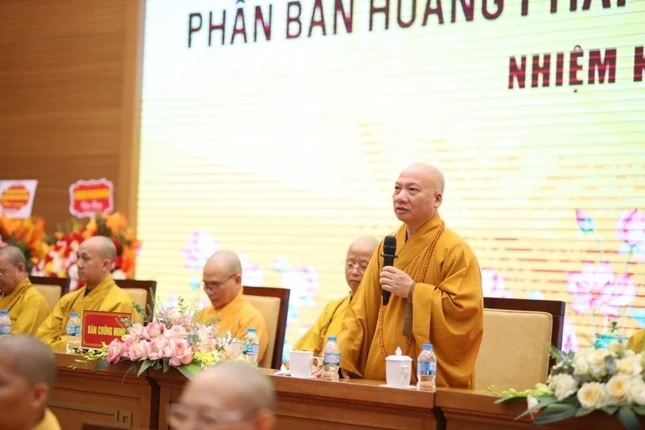 Thượng tọa Thích Chiếu Tuệ ban đạo từ tại Hội nghị