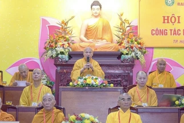 Hòa thượng Thích Thiện Nhơn phát biểu tại Hội nghị