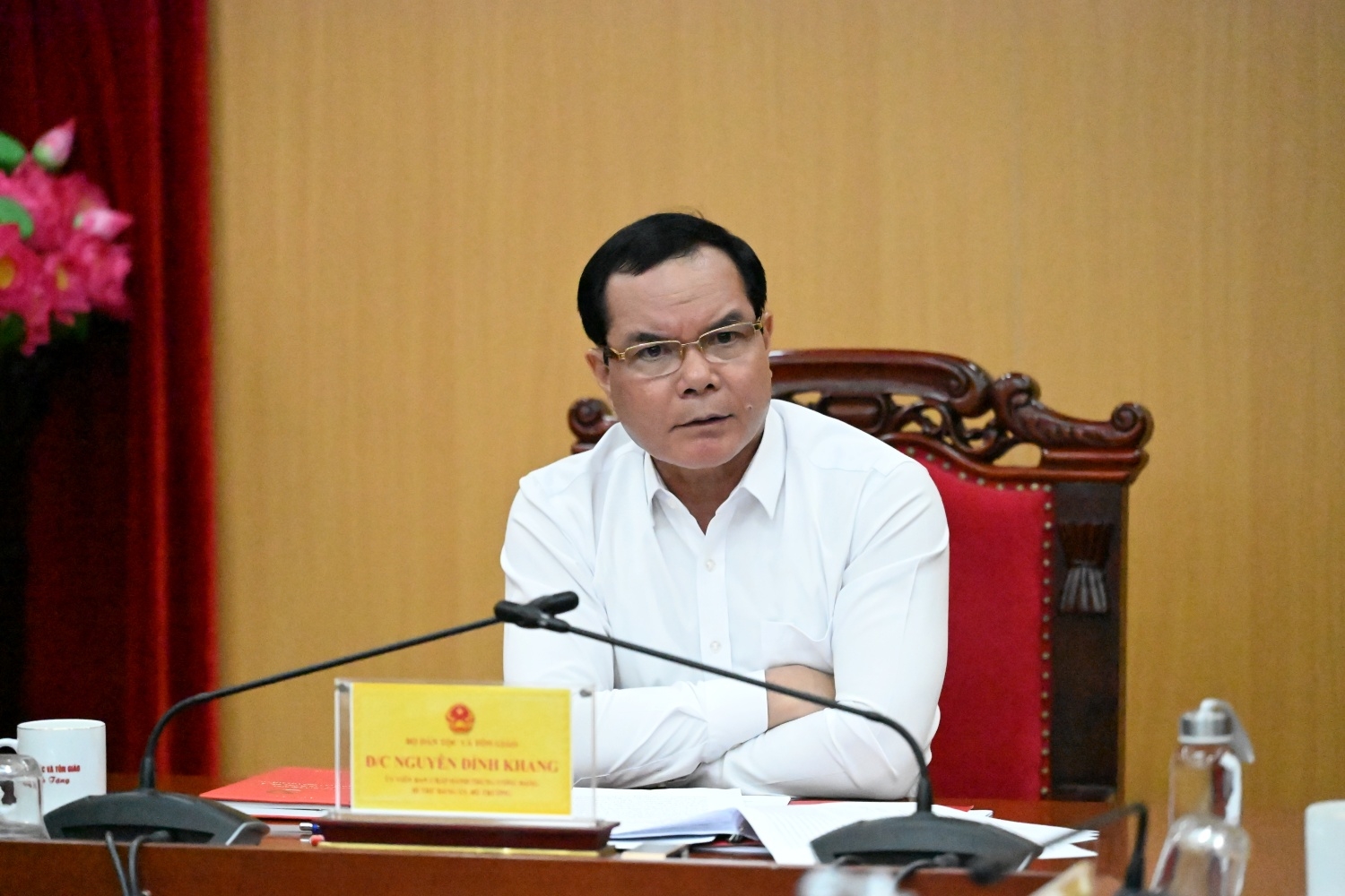 Bộ trưởng Bộ Dân tộc và Tôn giáo Nguyễn Đình Khang phát biểu tại cuộc họp